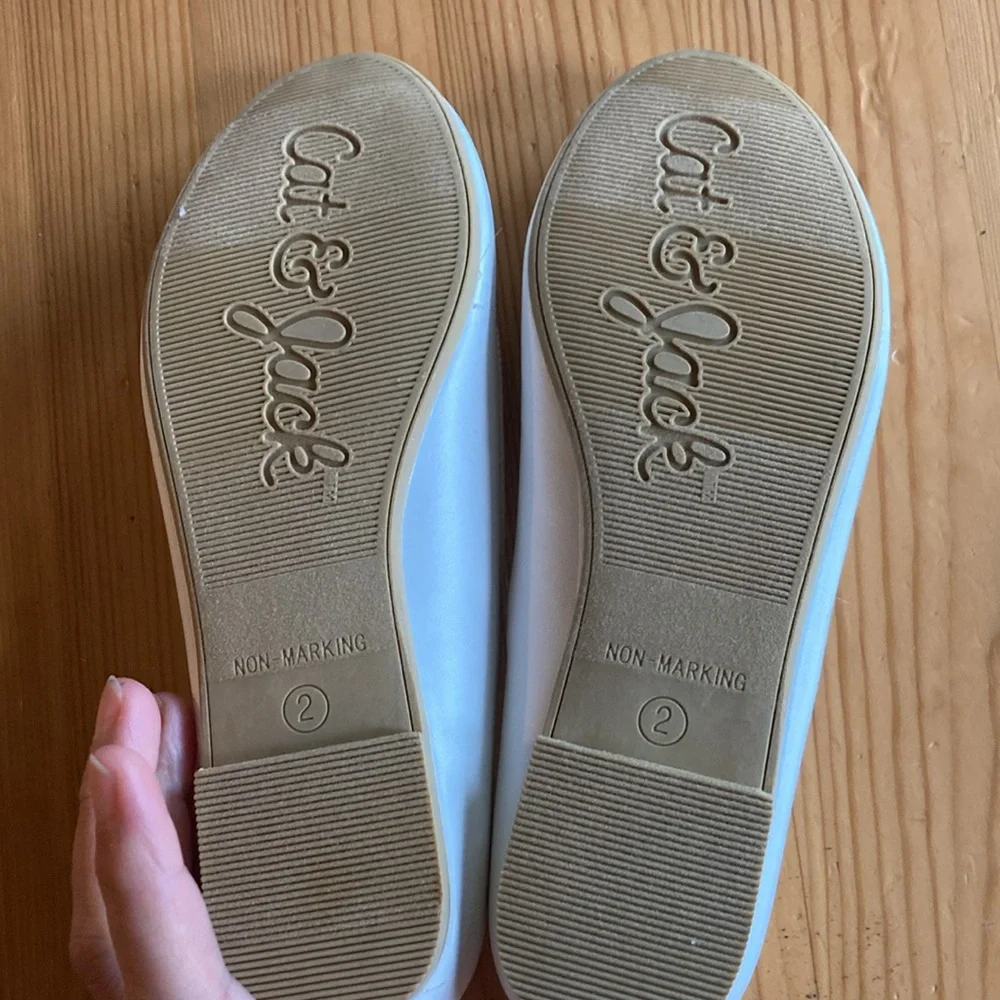 NWOT Girls White Flats, size 2, Cat & Jack, white dress shoes, Easter Wedding